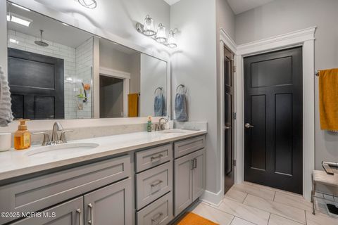 Tiny photo for 9437 Newbury Lane, Whitehouse, OH 43571 (MLS # 10000689)