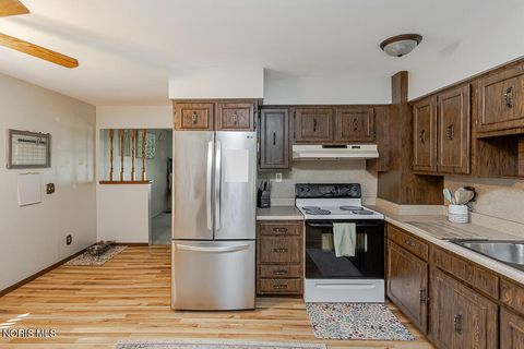 Tiny photo for 1311 Pennelwood Drive, Toledo, OH 43614 (MLS # 10008456)