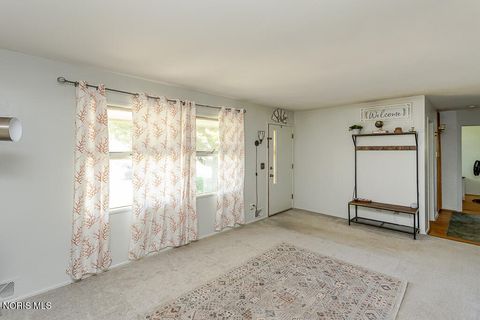 Tiny photo for 1311 Pennelwood Drive, Toledo, OH 43614 (MLS # 10008456)
