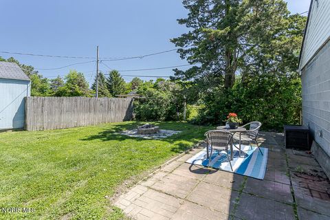 Tiny photo for 1311 Pennelwood Drive, Toledo, OH 43614 (MLS # 10008456)