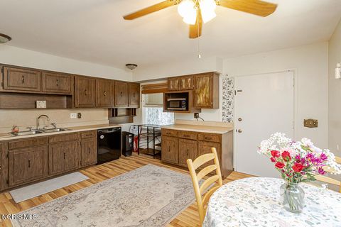 Tiny photo for 1311 Pennelwood Drive, Toledo, OH 43614 (MLS # 10008456)