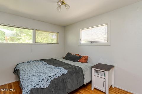 Tiny photo for 1311 Pennelwood Drive, Toledo, OH 43614 (MLS # 10008456)