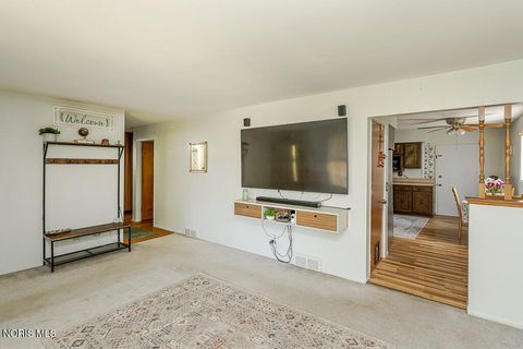 Tiny photo for 1311 Pennelwood Drive, Toledo, OH 43614 (MLS # 10008456)