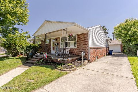 Tiny photo for 1311 Pennelwood Drive, Toledo, OH 43614 (MLS # 10008456)