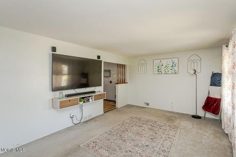 Tiny photo for 1311 Pennelwood Drive, Toledo, OH 43614 (MLS # 10008456)