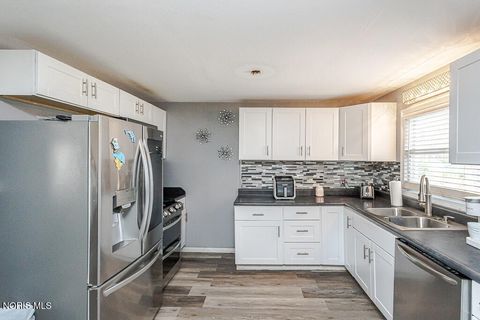 Tiny photo for 5043 Saint Aubin Drive, Toledo, OH 43615 (MLS # 10010017)
