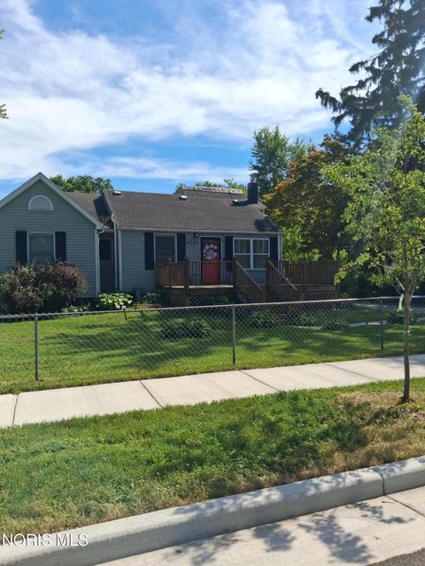 Tiny photo for 5043 Saint Aubin Drive, Toledo, OH 43615 (MLS # 10010017)