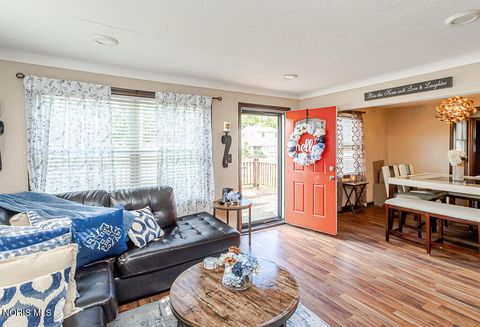 Tiny photo for 5043 Saint Aubin Drive, Toledo, OH 43615 (MLS # 10010017)