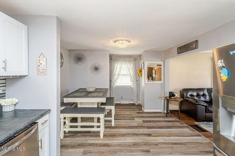 Tiny photo for 5043 Saint Aubin Drive, Toledo, OH 43615 (MLS # 10010017)