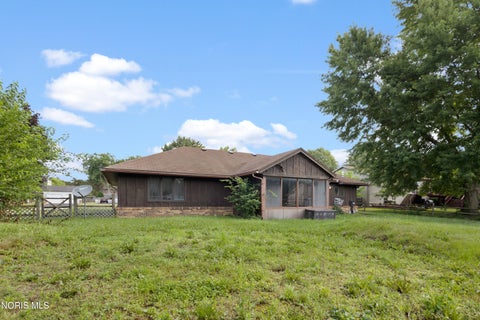 Tiny photo for 5679 Knightsbridge Drive, Toledo, OH 43614 (MLS # 10010715)