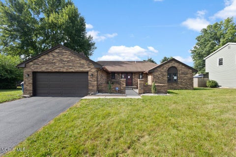 Photo of 5679 Knightsbridge Drive, Toledo, OH 43614 (MLS # 10010715)