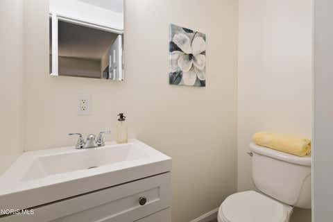 Tiny photo for 5679 Knightsbridge Drive, Toledo, OH 43614 (MLS # 10010715)