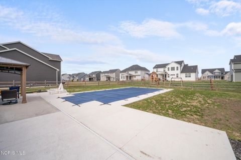 Tiny photo for 104 Brunswick Court, Perrysburg, OH 43551 (MLS # 10005559)