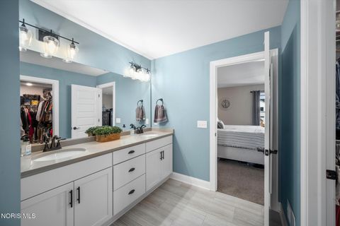 Tiny photo for 104 Brunswick Court, Perrysburg, OH 43551 (MLS # 10005559)