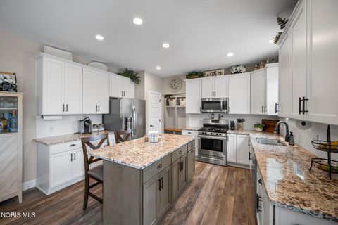 Tiny photo for 104 Brunswick Court, Perrysburg, OH 43551 (MLS # 10005559)