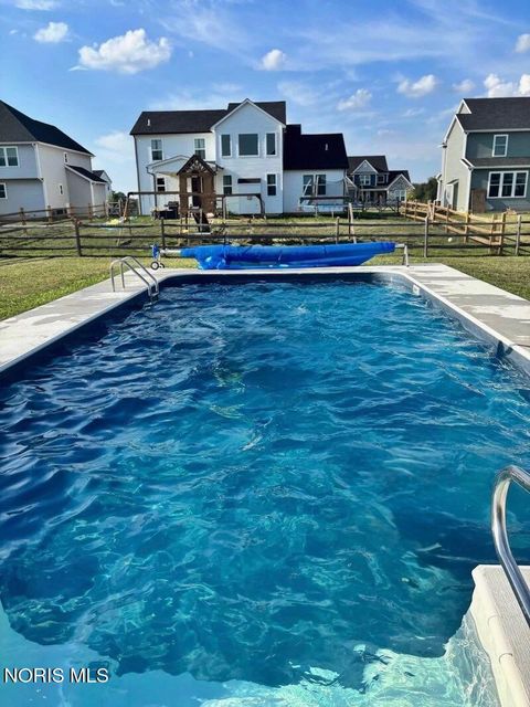 Tiny photo for 104 Brunswick Court, Perrysburg, OH 43551 (MLS # 10005559)