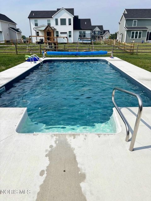 Tiny photo for 104 Brunswick Court, Perrysburg, OH 43551 (MLS # 10005559)