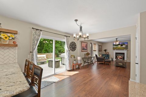 Tiny photo for 604 Highland Creek Court, Holland, OH 43528 (MLS # 10008678)