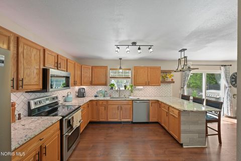 Tiny photo for 604 Highland Creek Court, Holland, OH 43528 (MLS # 10008678)