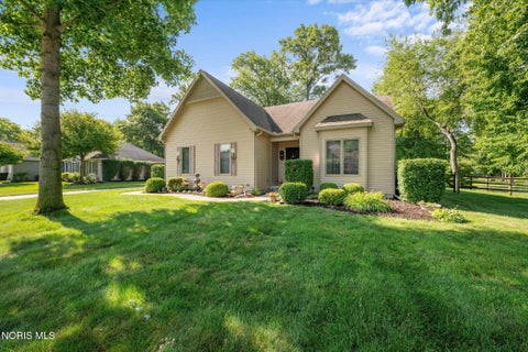 Tiny photo for 8339 Sycamore Woods Lane, Holland, OH 43528 (MLS # 10009801)