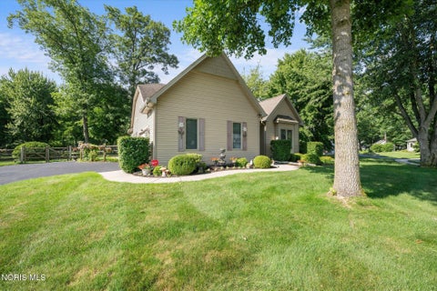 Tiny photo for 8339 Sycamore Woods Lane, Holland, OH 43528 (MLS # 10009801)