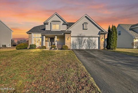 Photo of 25194 Ramblehurst Drive, Perrysburg, OH 43551 (MLS # 10004567)