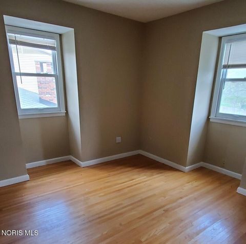 Tiny photo for 2003 Bucklew Drive, Toledo, OH 43613 (MLS # 10006496)