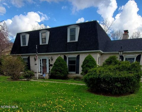 Photo of 2003 Bucklew Drive, Toledo, OH 43613 (MLS # 10006496)