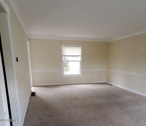 Tiny photo for 2003 Bucklew Drive, Toledo, OH 43613 (MLS # 10006496)