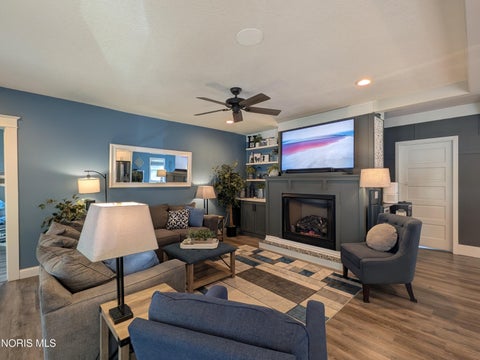 Tiny photo for 633 Holgate Avenue, Defiance, OH 43512 (MLS # 10009956)