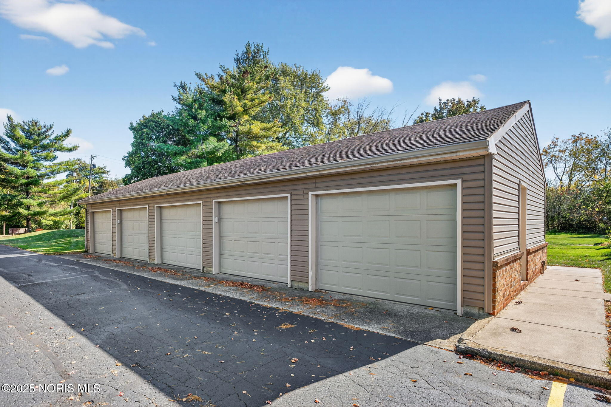 11055 Riverbend Court