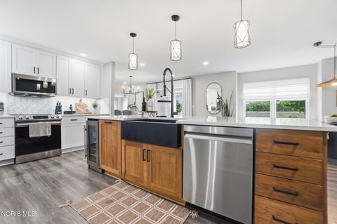 Tiny photo for 15111 County Road M, Wauseon, OH 43567 (MLS # 10007435)
