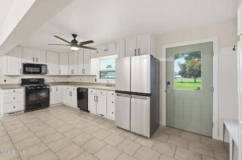 Tiny photo for 1451 Cass Road, Maumee, OH 43537 (MLS # 10011828)