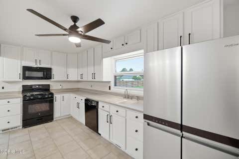 Tiny photo for 1451 Cass Road, Maumee, OH 43537 (MLS # 10011828)