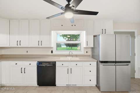 Tiny photo for 1451 Cass Road, Maumee, OH 43537 (MLS # 10011828)
