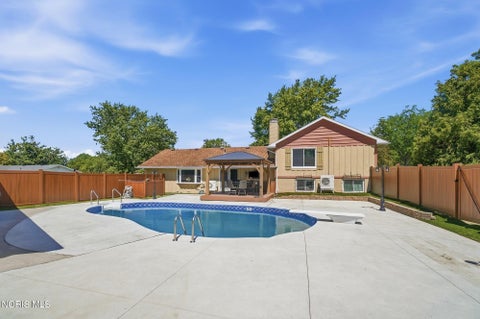 Tiny photo for 313 Charloe Circle, Ottawa, OH 45875 (MLS # 10012846)