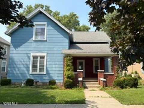 Photo of 208 W Main Street, McComb, OH 45858 (MLS # 10010628)