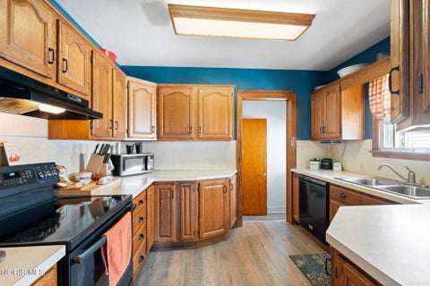 Tiny photo for 115 N Benton Street, Oak Harbor, OH 43449 (MLS # 10014316)