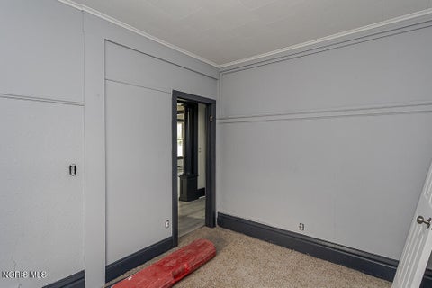 Tiny photo for 831 Oak Street, Toledo, OH 43605 (MLS # 10010793)
