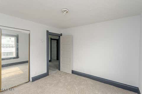 Tiny photo for 831 Oak Street, Toledo, OH 43605 (MLS # 10010793)