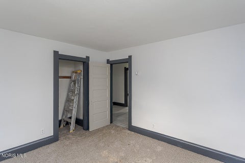 Tiny photo for 831 Oak Street, Toledo, OH 43605 (MLS # 10010793)