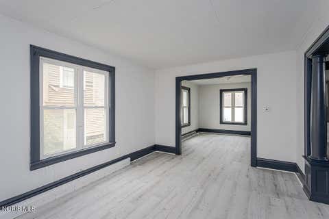 Tiny photo for 831 Oak Street, Toledo, OH 43605 (MLS # 10010793)