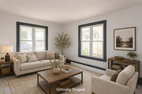 Tiny photo for 831 Oak Street, Toledo, OH 43605 (MLS # 10010793)