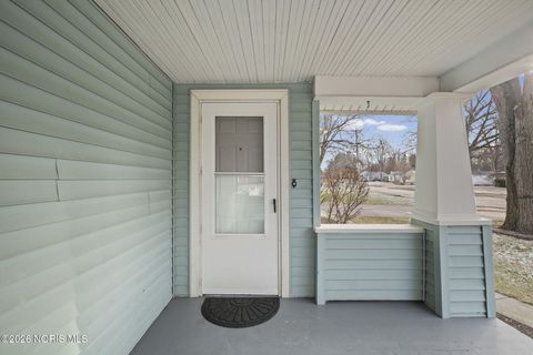 Tiny photo for 740 Conneaut Avenue, Bowling Green, OH 43402 (MLS # 10003081)