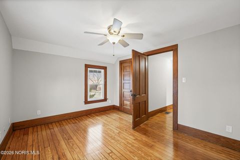 Tiny photo for 740 Conneaut Avenue, Bowling Green, OH 43402 (MLS # 10003081)