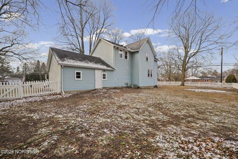 Tiny photo for 740 Conneaut Avenue, Bowling Green, OH 43402 (MLS # 10003081)