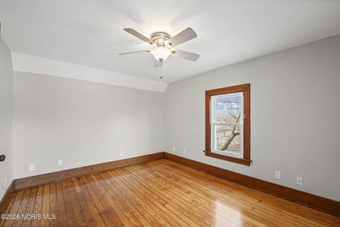 Tiny photo for 740 Conneaut Avenue, Bowling Green, OH 43402 (MLS # 10003081)