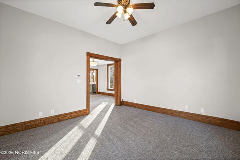 Tiny photo for 740 Conneaut Avenue, Bowling Green, OH 43402 (MLS # 10003081)