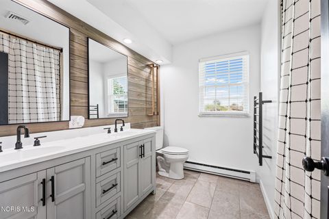 Tiny photo for 153 Thomas Drive, Fremont, OH 43420 (MLS # 10009376)