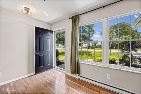 Tiny photo for 153 Thomas Drive, Fremont, OH 43420 (MLS # 10009376)
